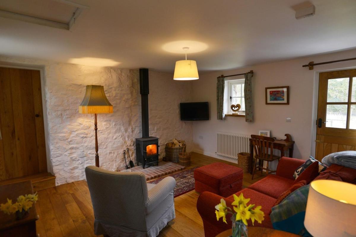 Dandelion Cottage, 安姆罗斯 外观 照片
