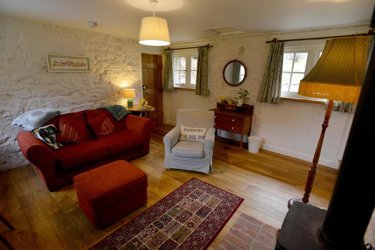 Dandelion Cottage, 安姆罗斯 外观 照片