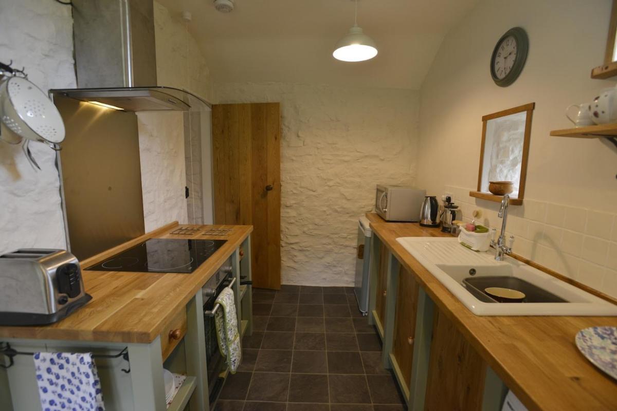 Dandelion Cottage, 安姆罗斯 外观 照片